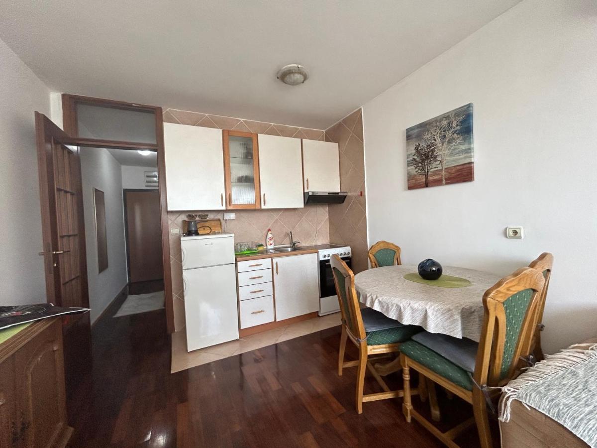 Apartment Sara Podgoriçe Dış mekan fotoğraf