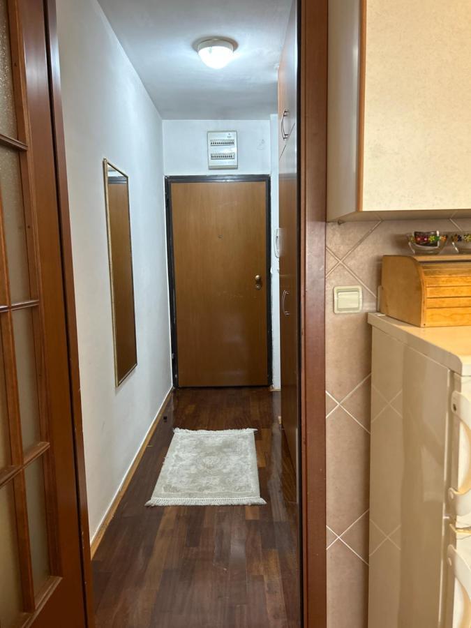 Apartment Sara Podgoriçe Dış mekan fotoğraf